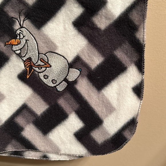 Fleece blanket - Picture 3 of 3